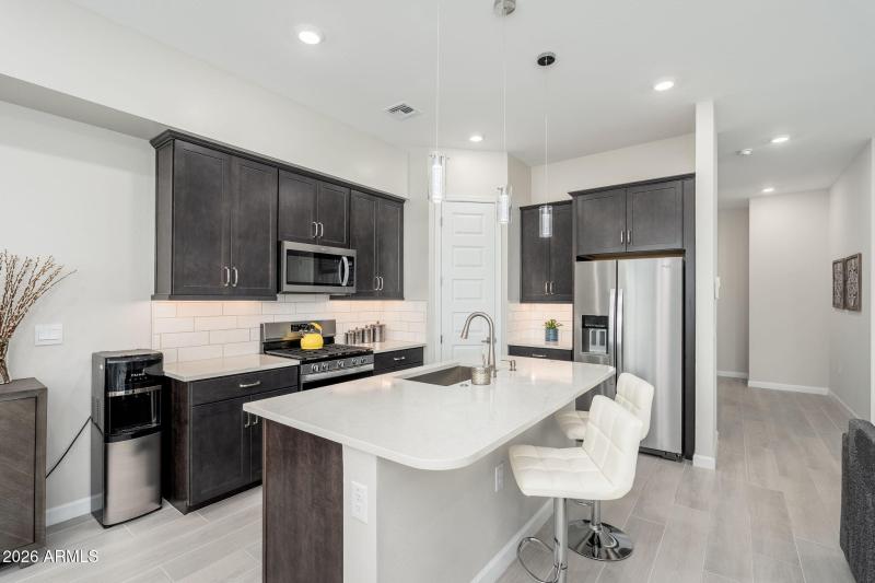 KItchen with island seating