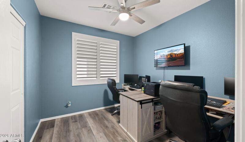 22-web-or-mls-Secondary Bedroom1