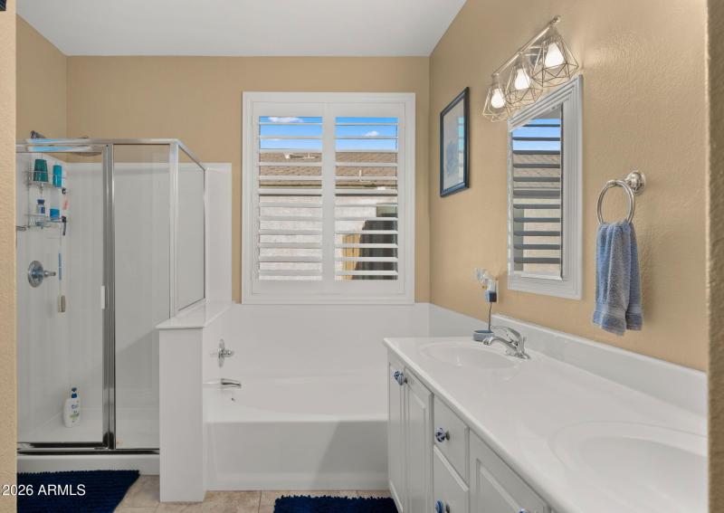 28-web-or-mls-Primary Bedroom4