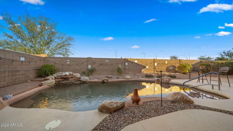 35-web-or-mls-Backyard3