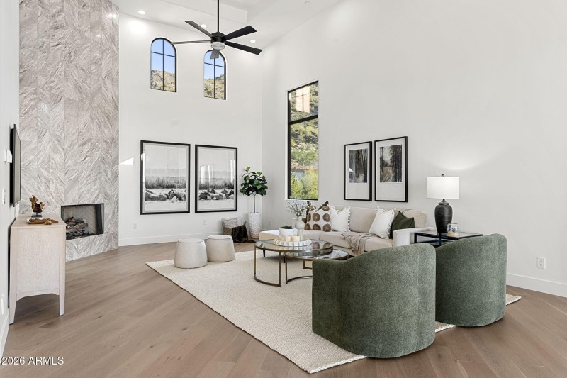 12-web-or-mls-11475-e-paradise-ln