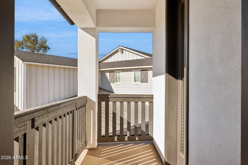 58-web-or-mls-3814-e-crittenden-ln