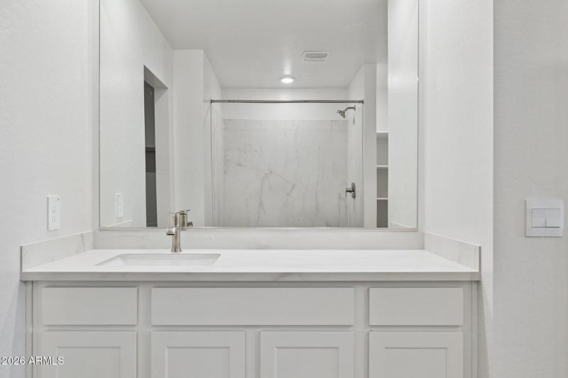 20-web-or-mls-6125-s-259th-dr-lot-23-rem