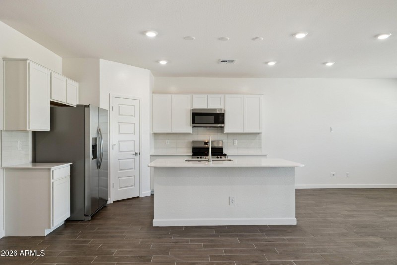 7-web-or-mls-2317-s-125th-dr-lot-157-del