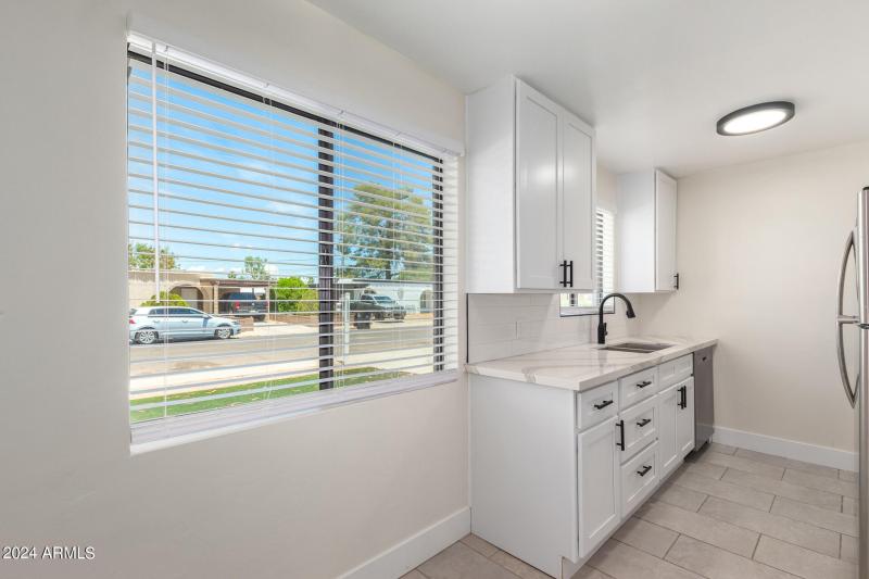 Unit 1 - Kitchen & Dining