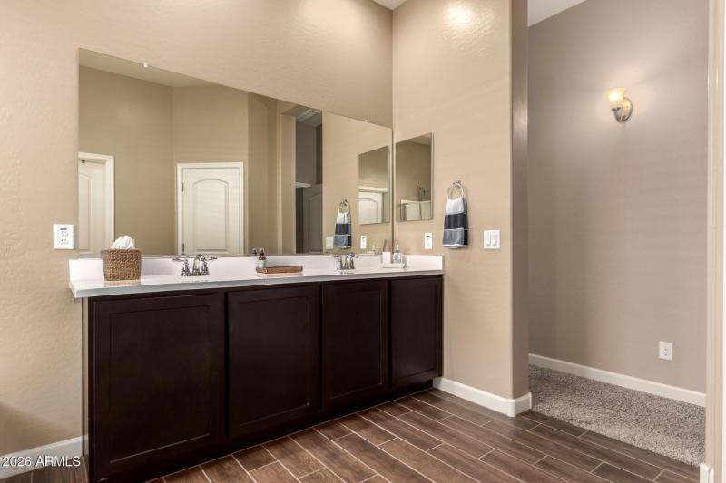 20 Master Bathroom