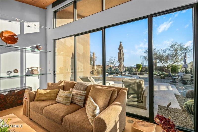 Primary Sitting Area