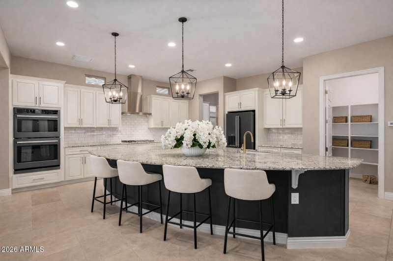 076455EC-5CC8-4424-8FD1-37BACB5FEA22 2