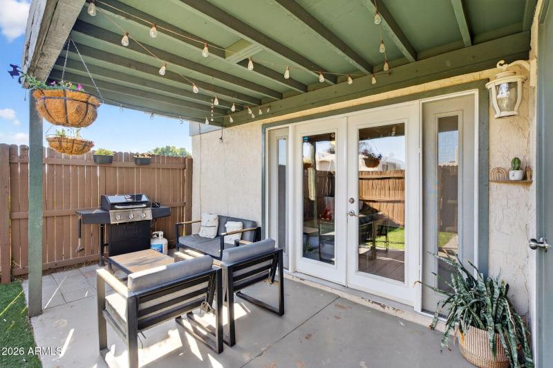 27-web-or-mls-27- W Golden Ln