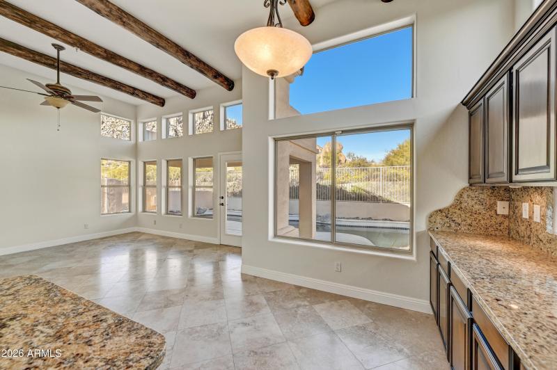 25-Casual Dining View