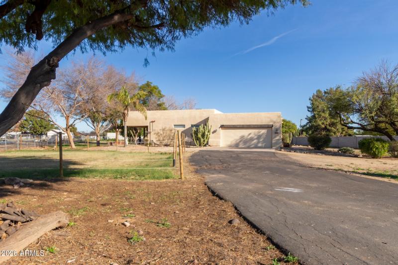 04 - Orangewood 7802