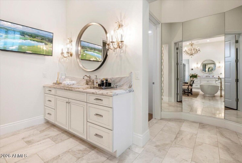 065-5022 E Orchid Ln 50