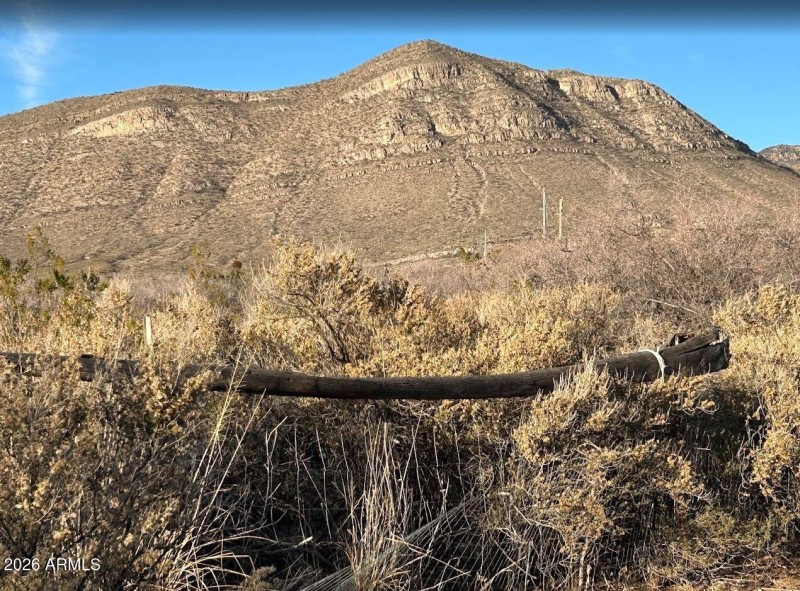 Hitching Post with Views