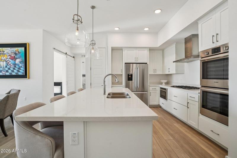 11-web-or-mls-E Deer Valley Dr-S1701-011