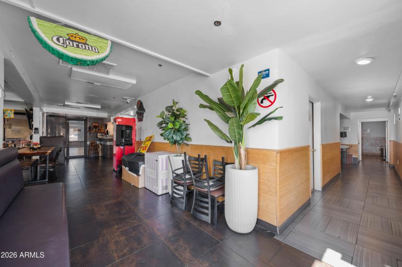 5828 W Indian School Rd Phoenix AZ 85031