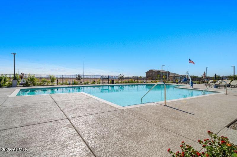 Parkside Los Cielos Community