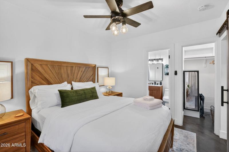 Unit 511 – Bedroom