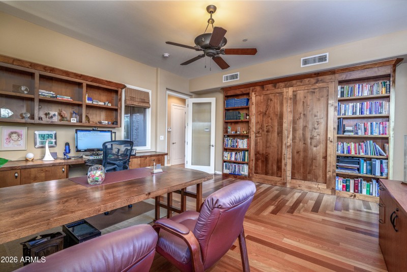 Office / Den / Bedroom 2