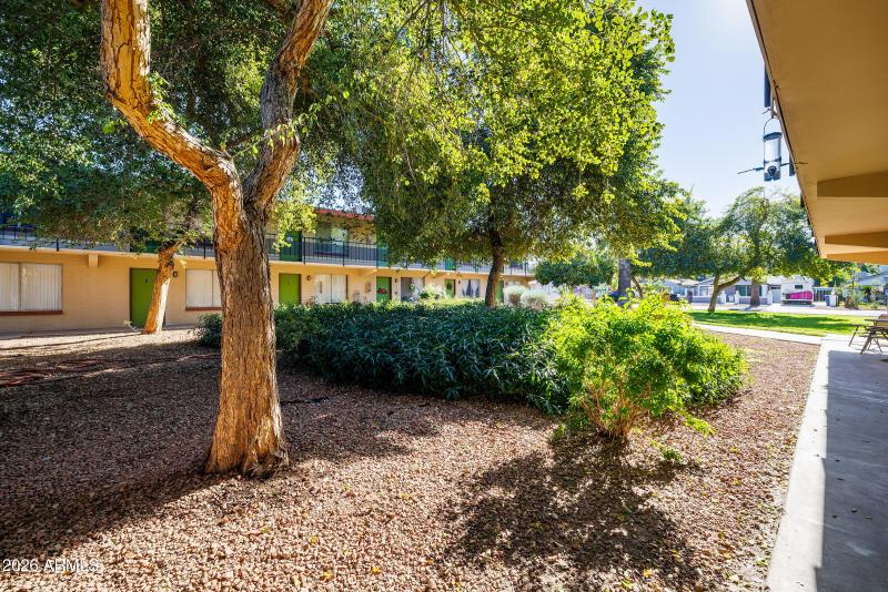 Urban Gardens - Exterior (7)