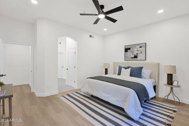 7-web-or-mls-P1448360