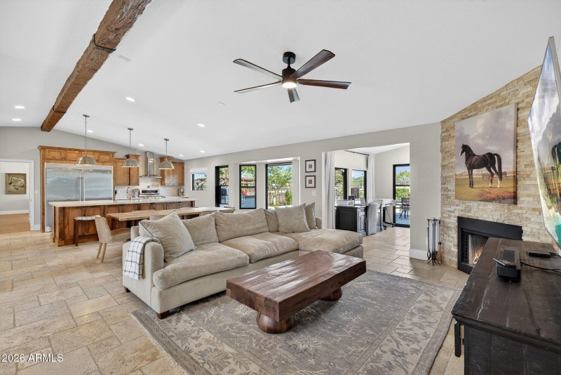 10-web-or-mls-36-E Dixileta Dr