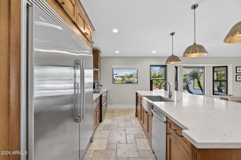 15-web-or-mls-44-E Dixileta Dr