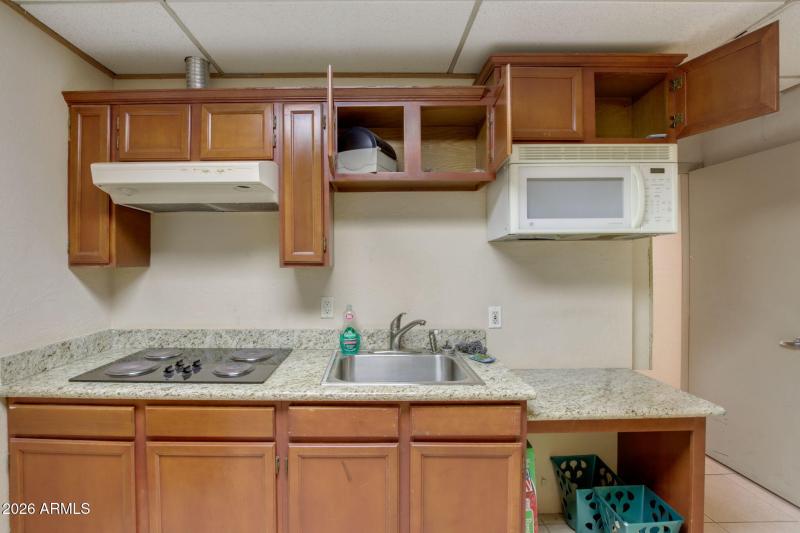 14-web-or-mls-4496 N Black Canyon Hwy -