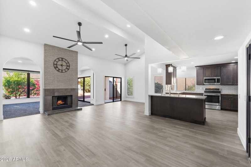 008__10542 E Bellflower Dr