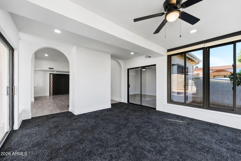 011__10542 E Bellflower Dr