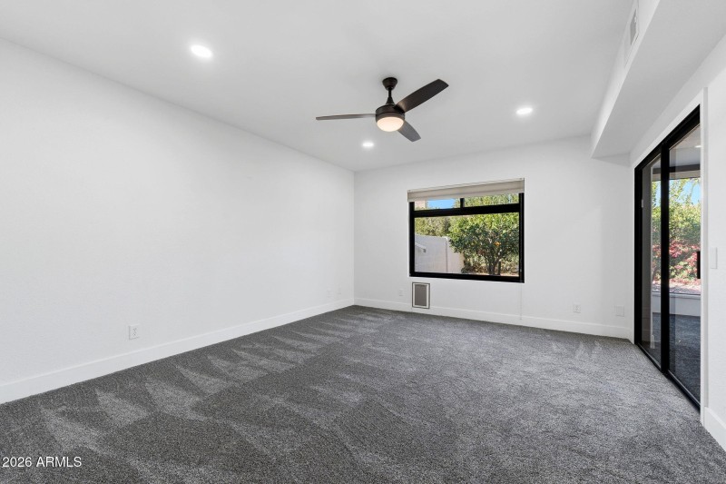 029__10542 E Bellflower Dr