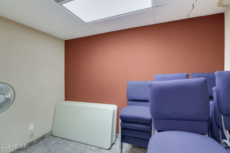 36-web-or-mls-4496 N Black Canyon Hwy -