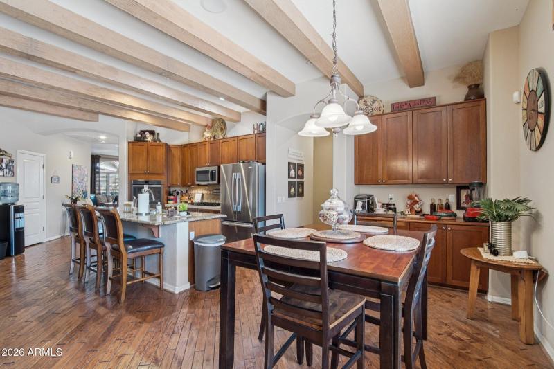 11-web-or-mls-W Sierra Madre Ave-S2001-0