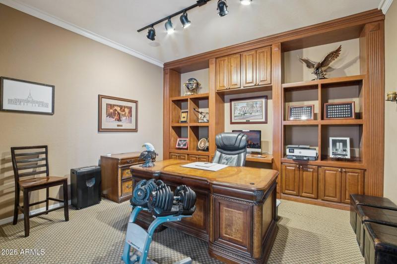 25-web-or-mls-W Sierra Madre Ave-S2001-0