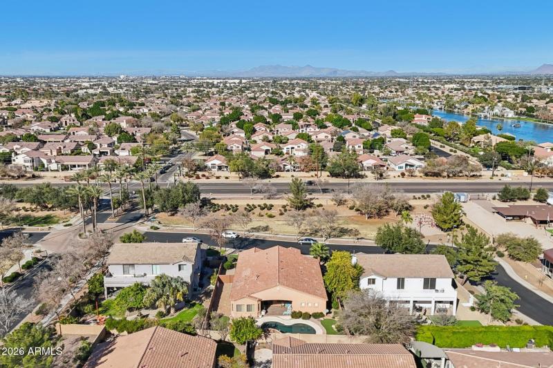 52-web-or-mls-W Sierra Madre Ave-S2001-0