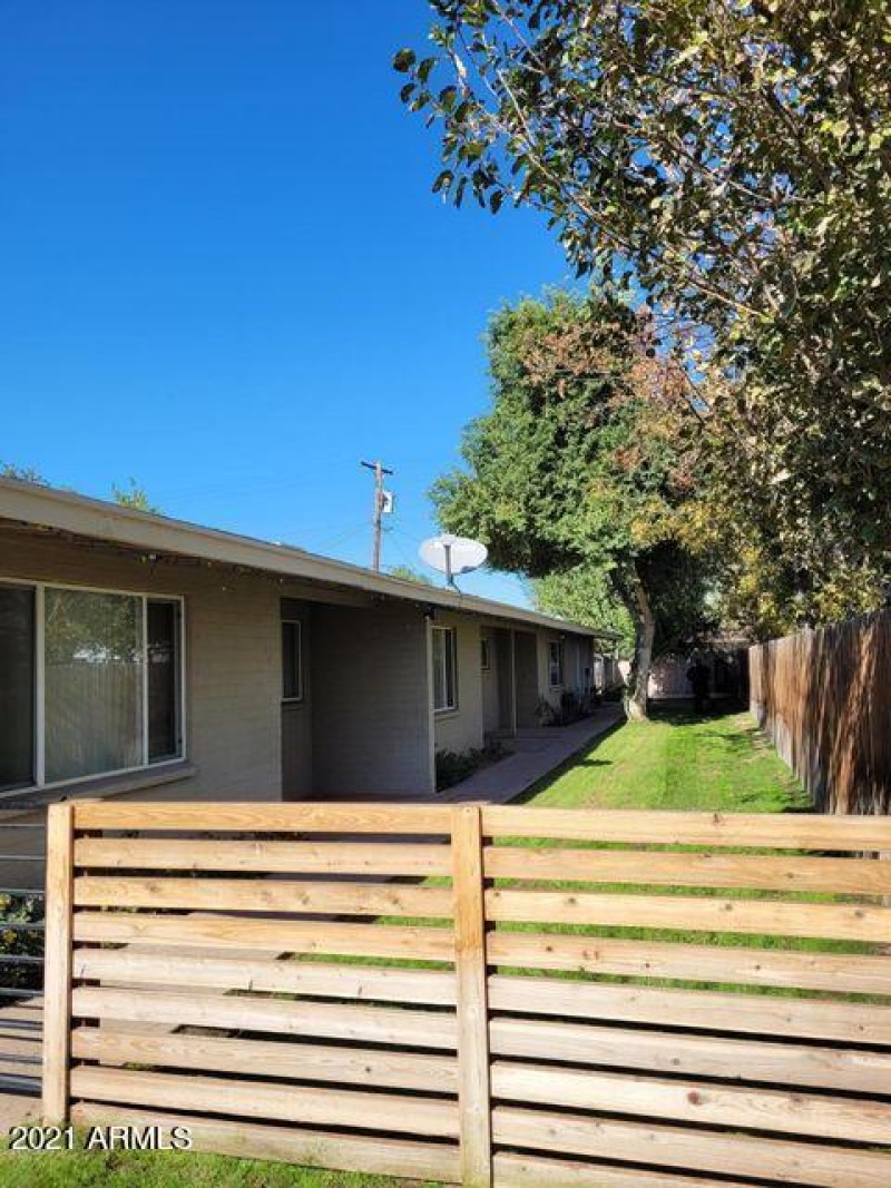 Entrance all single level units