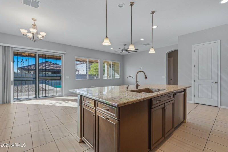 12-web-or-mls-Interior-23