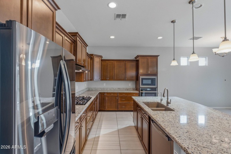 14-web-or-mls-Interior-21