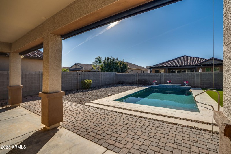 45-web-or-mls-Exterior-7