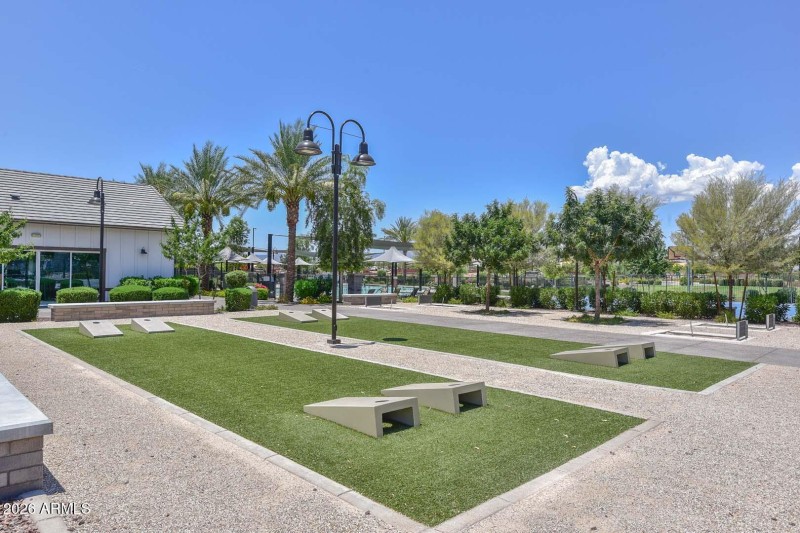 Homestead Park-Cornhold