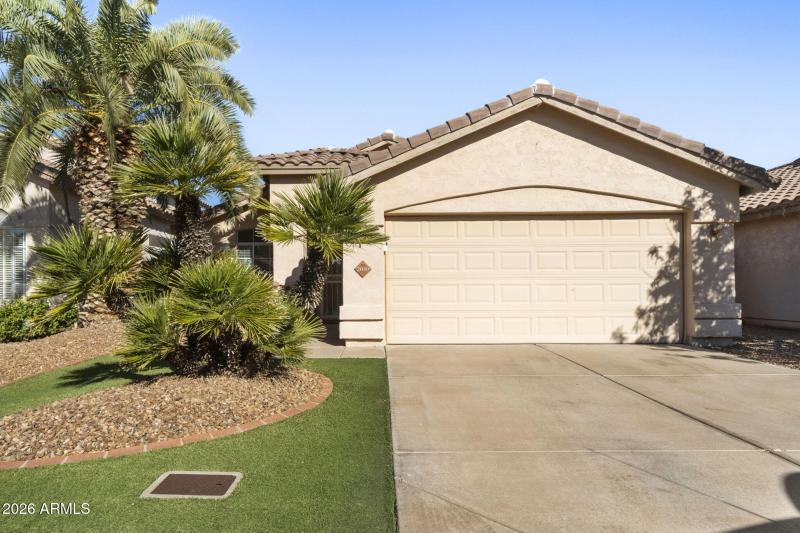 2-web-or-mls-2040-e-angela-dr