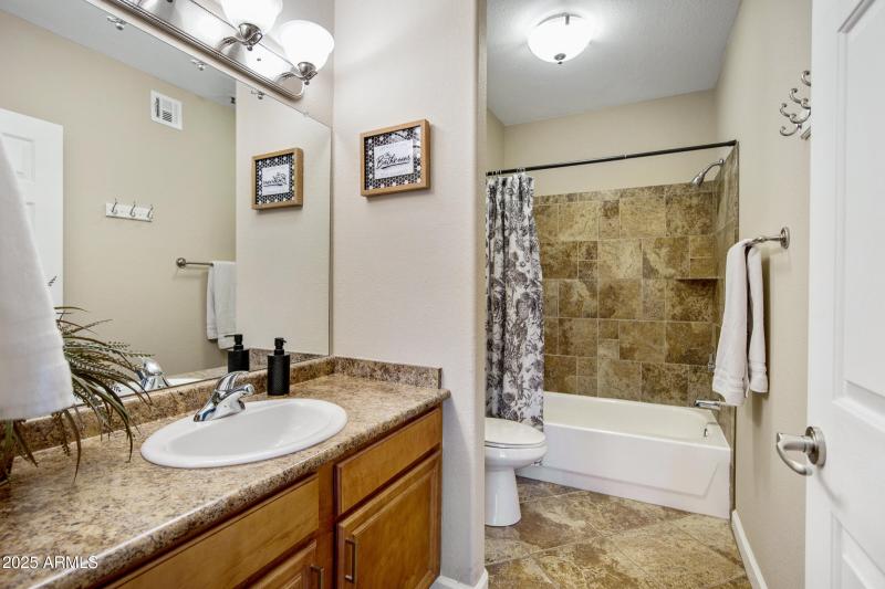 4925 E Desert Cove Ave unit 103-20