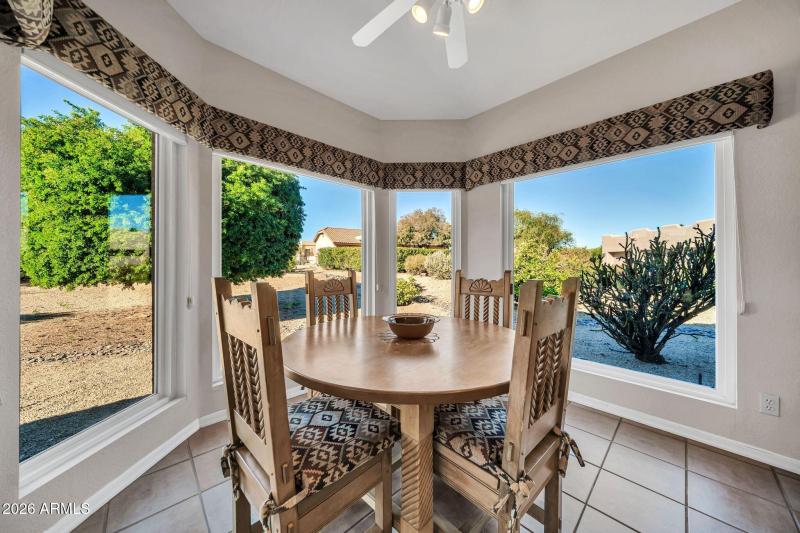Bright Breakfast room