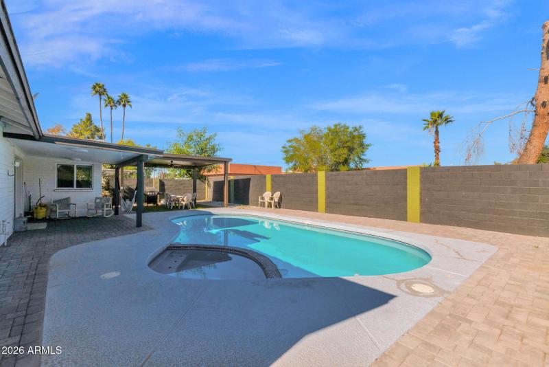 27-web-or-mls-P1448765