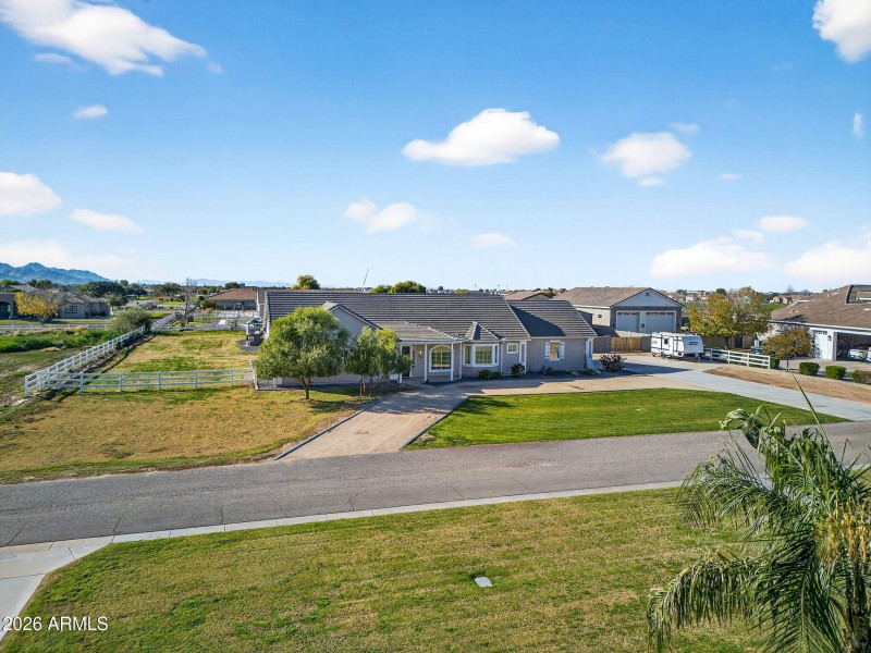 83-web-or-mls-17-N Wyatt Dr