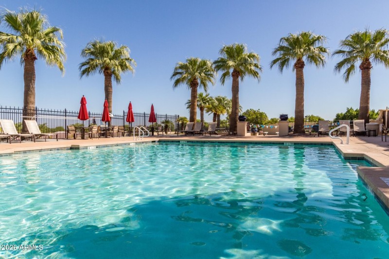 2d046b924cc78e5a953563f618f2be10