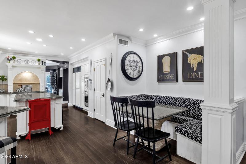 31-web-or-mls-721-e-san-pedro-ave