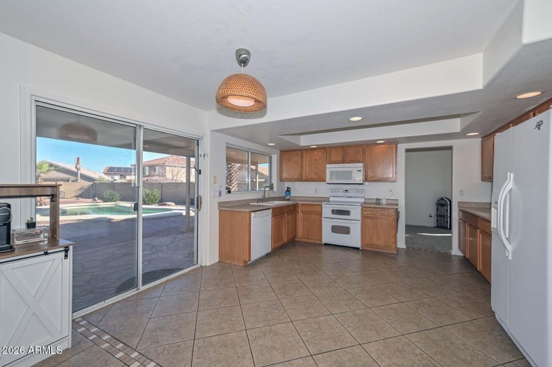Breakfast Room-Kitchen