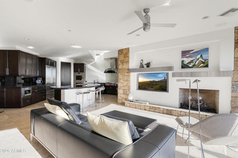 Family Room | Kitchen