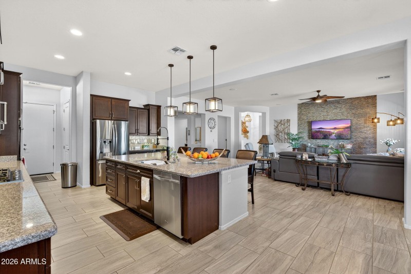 14-web-or-mls-41- S 228th Pl