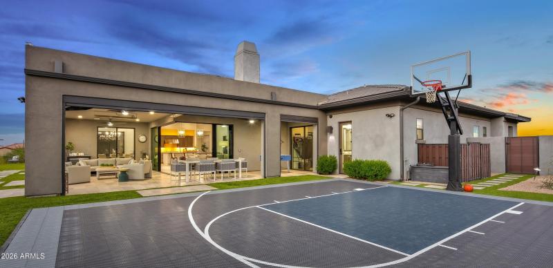 019_Backyard Sports Court